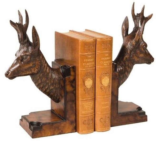 Rustic Lodge Style Hand-Painted Deer Bookends Resin Decorative Accessories: Rustic Lodge Style Hand-Painted Deer Bookends Resin Decorative Accessories Enhance your country decor with these exquisite hand-painted deer bookends. Crafted with meticulous attention to detail, each
