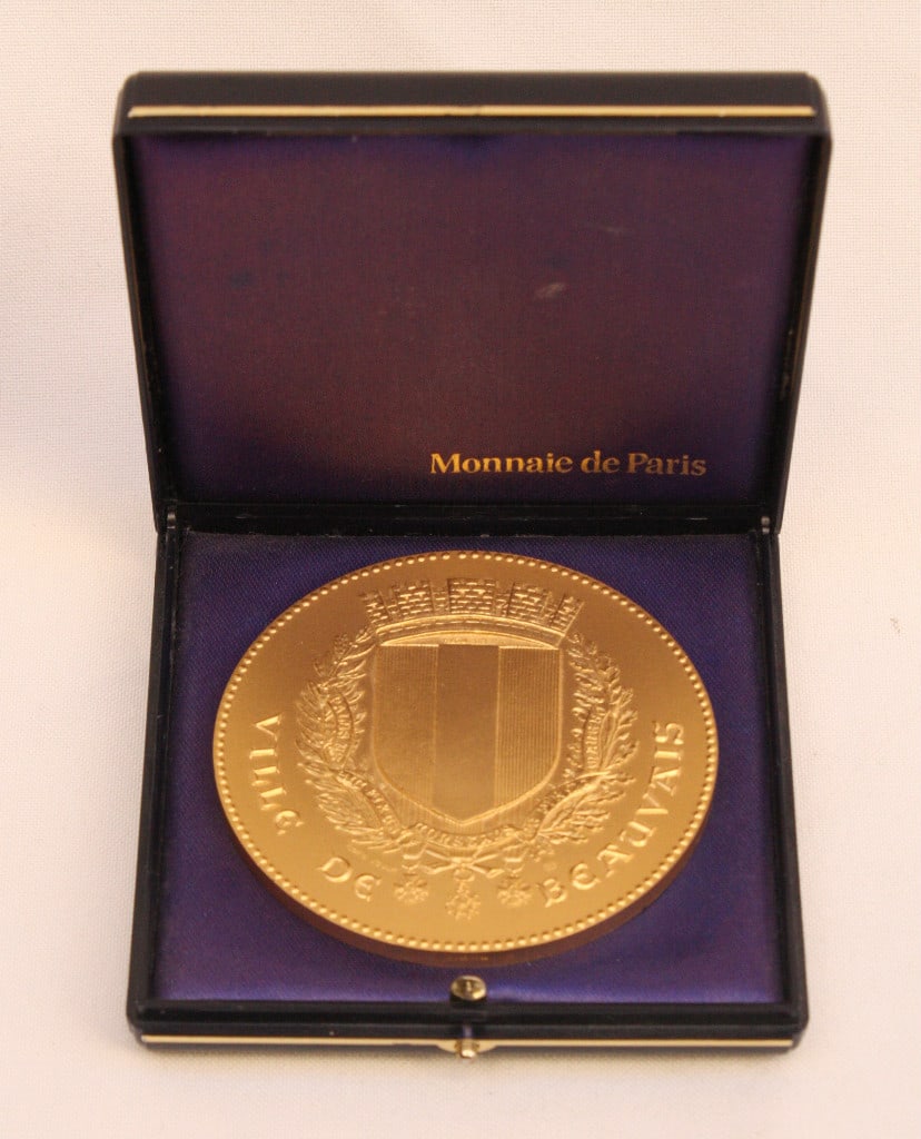 Tony Curtis 1995 Gold Plated Bronze Medallion from Beauvais (1 of 8)