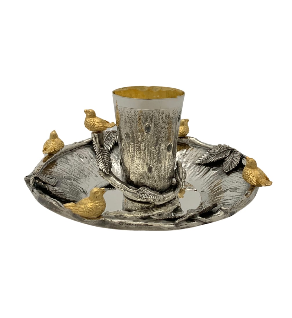 Handmade 925 Sterling Silver Gilded Bird Leaf Cup Tray Set: Handmade 925 Sterling Silver Gilded Bird Leaf Cup Tray Set This exquisite set features a fine 925 sterling silver cup and tray, showcasing a stunning handmade design with multi bird and leaf applique