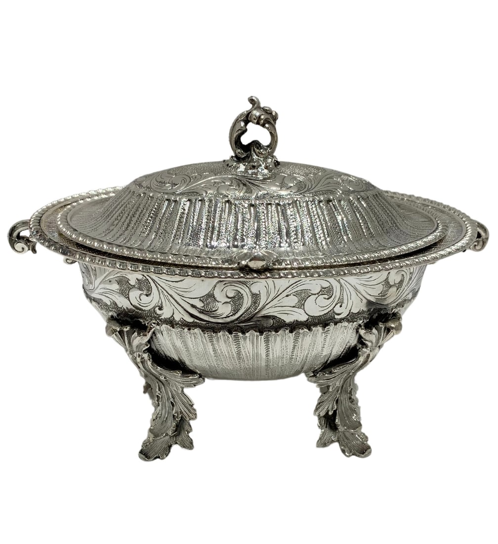 Handmade 925 Sterling Silver Esrog Box with Leaf Applique Design (1 of 5)