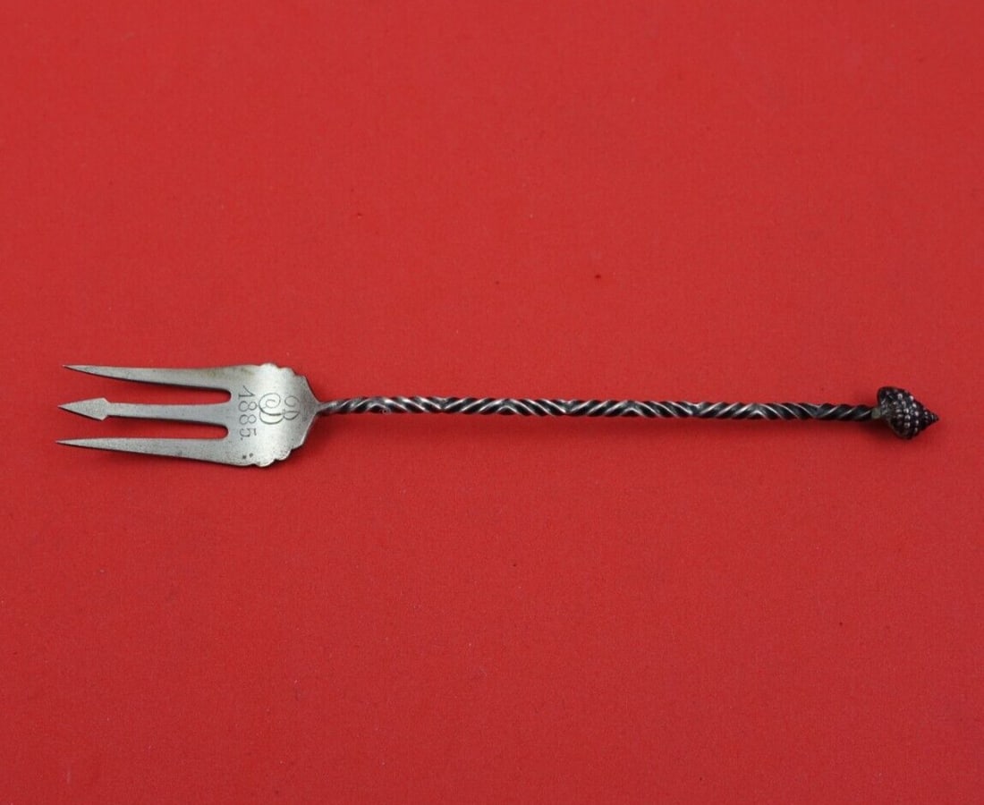 Gorham Number 11 Sterling Silver Cocktail Fork 5 3/4" with Shell 1885: Gorham Number 11 Sterling Silver Cocktail Fork 5 3/4" with Shell 1885 This exquisite cocktail fork from Gorham is crafted from high-quality sterling silver (.925) and features the elegant Number 11 pa