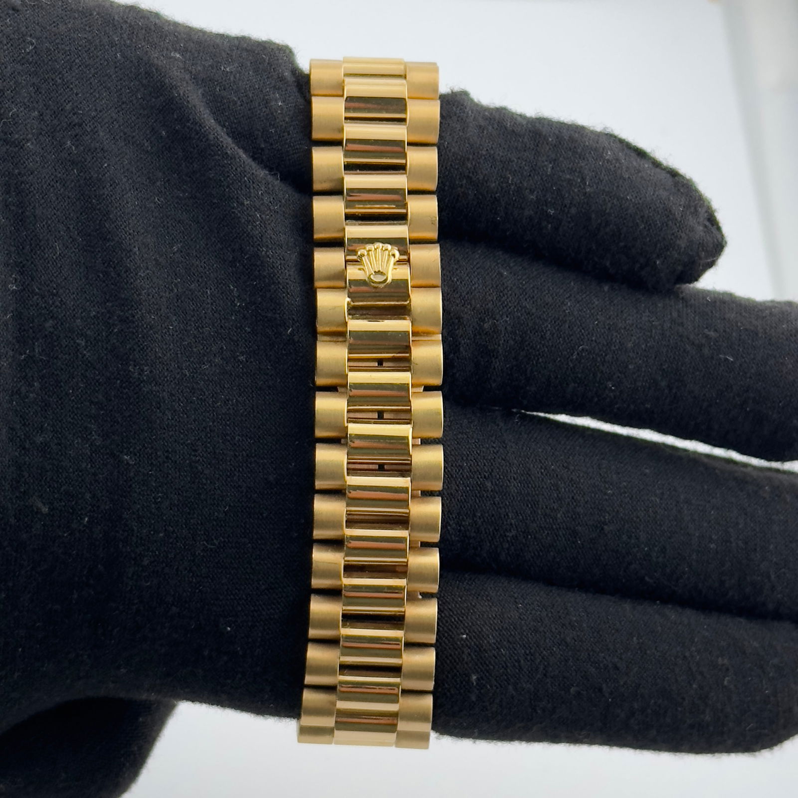 Day-Date 1803 Black Diamond Dial President Bracelet Men's Watch: Day-Date 1803 Black Diamond Dial President Bracelet Men's Watch This Rolex Day-Date watch features a black diamond dial and is presented on the iconic President bracelet. The timepiece has a reference