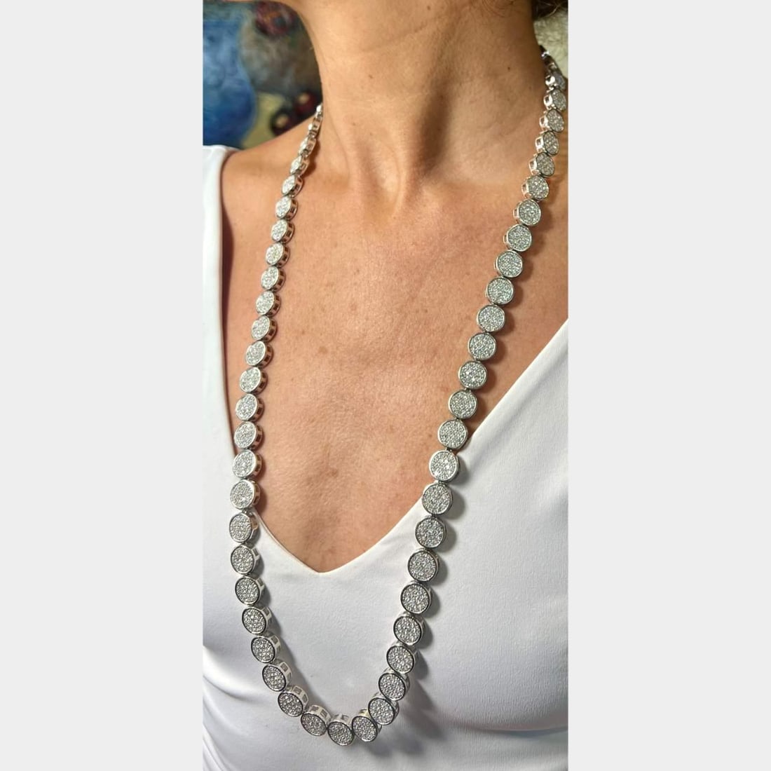 14K White Gold 29.90 Ct Diamond Necklace 1197 Diamonds F-G VS1-SI1: 14K White Gold 29.90 Ct Diamond Necklace 1197 Diamonds F-G VS1-SI1 This stunning diamond necklace showcases a remarkable 29.90 ct. of diamonds set in luxurious 14K white gold. The piece features a tot