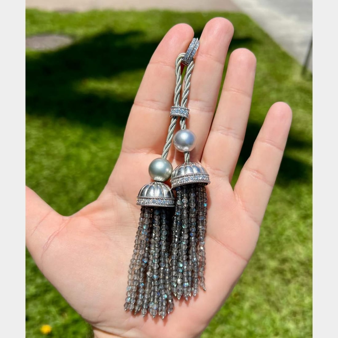 18K White Gold South Sea Pearl Diamond Enhancer Pendant 4.25 Ct: 18K White Gold South Sea Pearl Diamond Enhancer Pendant 4.25 Ct This stunning enhancer pendant is crafted from premium 18K white gold and features two exquisite South Sea pearls, each measuring 11.9mm