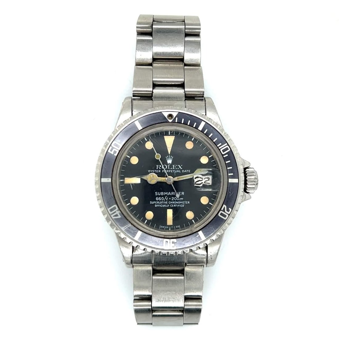Vintage Rolex Submariner 1680 Stainless Steel Automatic Watch: Vintage Rolex Submariner 1680 Stainless Steel Automatic Watch Presenting a Vintage Rolex Stainless Steel Submariner, model 1680, featuring a classic design that has stood the test of time. This watch