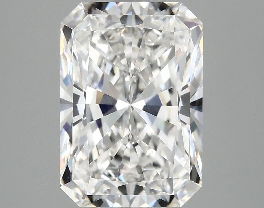 Loose Diamond - RADIANT 3.1ct E VVS2: Loose Diamond - RADIANT 3.1ct E VVS2 Source: This is a real non-mined Diamond that has been grown in a lab Shape: RADIANT Carats: 3.1 Color: E Clarity: VVS2 Certification: IGI Video: Video Link 