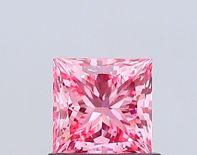 Loose Diamond - PRINCESS 0.9ct Fancy Vivid Pink VVS2: Loose Diamond - PRINCESS 0.9ct Fancy Vivid Pink VVS2 Source: This is a real non-mined Diamond that has been grown in a lab Shape: PRINCESS Carats: 0.9 Color: Fancy Vivid Pink Certification: IGI Video: