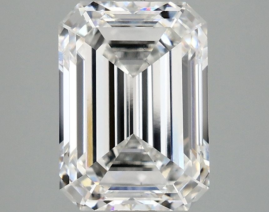 Loose Diamond - EMERALD 3.1ct E VS1: Loose Diamond - EMERALD 3.1ct E VS1 Source: This is a real non-mined Diamond that has been grown in a lab Shape: EMERALD Carats: 3.1 Color: E Clarity: VS1 Certification: IGI Video: