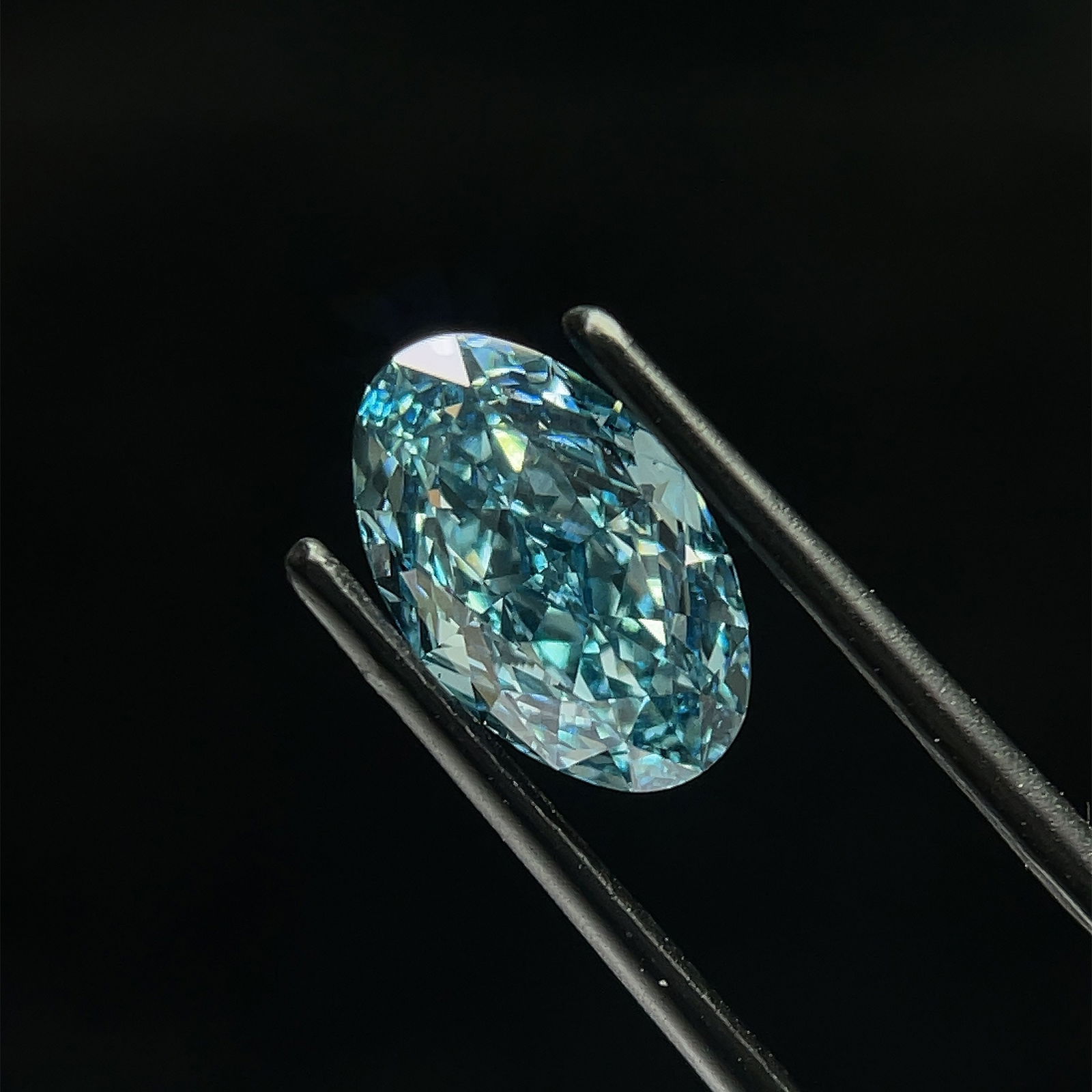 Loose Diamond - OVAL 2.47ct Blue VS1 (1 of 1)
