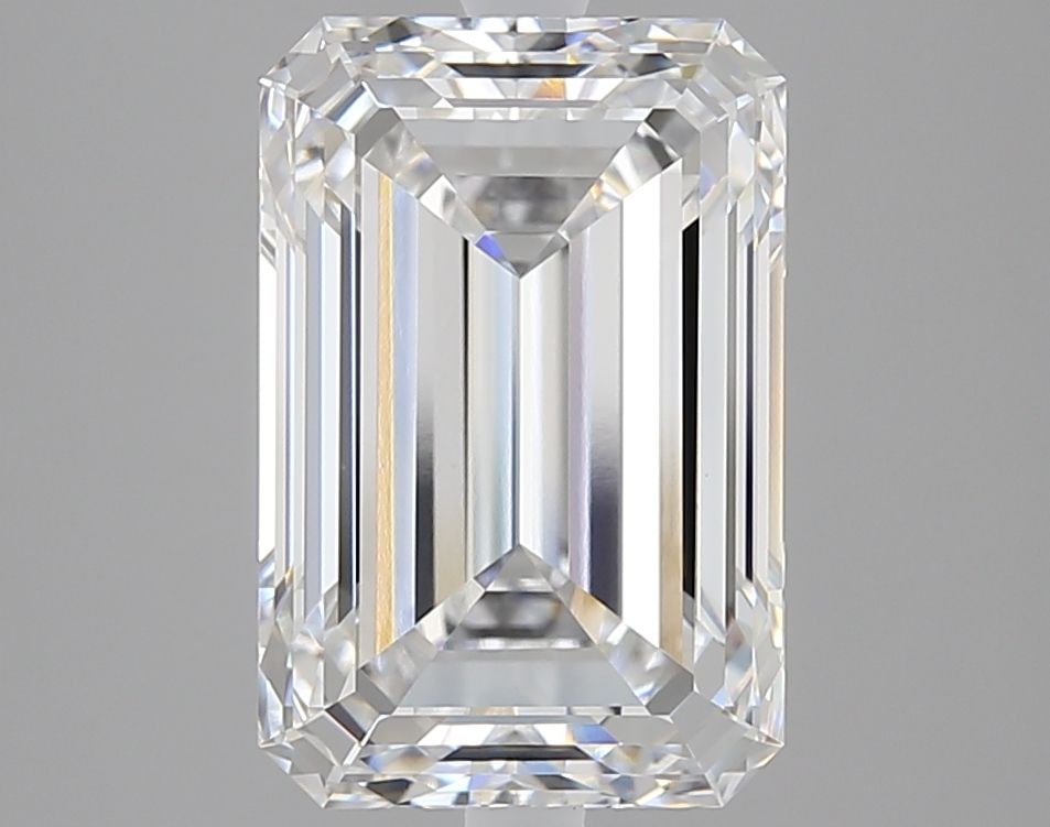 Loose Diamond - EMERALD 5.03ct D VVS1: Loose Diamond - EMERALD 5.03ct D VVS1 Source: This is a real non-mined Diamond that has been grown in a lab Shape: EMERALD Carats: 5.03 Color: D Clarity: VVS1 Certification: IGI Video: