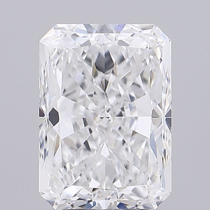 Loose Diamond - RADIANT 3.83ct E VVS2: Loose Diamond - RADIANT 3.83ct E VVS2 Source: This is a real non-mined Diamond that has been grown in a lab Shape: RADIANT Carats: 3.83 Color: E Clarity: VVS2 Certification: IGI Video: