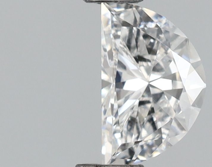 Loose Diamond - HALF MOON 0.44ct E VVS2 (1 of 1)