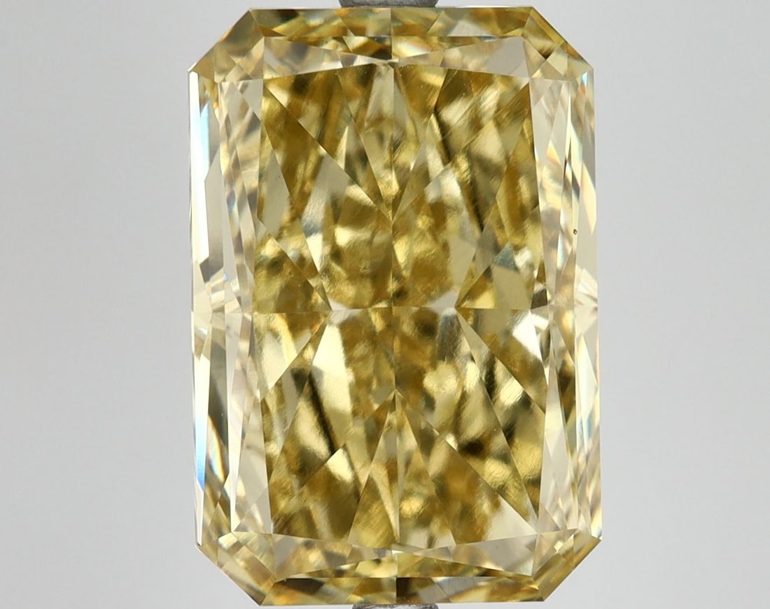 Loose Diamond - RADIANT 8.71ct Fancy Vivid Yellow VVS2: Loose Diamond - RADIANT 8.71ct Fancy Vivid Yellow VVS2 Source: This is a real non-mined Diamond that has been grown in a lab Shape: RADIANT Carats: 8.71 Color: Fancy Vivid Yellow Certification: IGI Vi