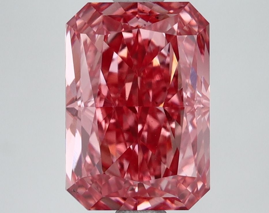 Loose Diamond - RADIANT 2.76ct Fancy Vivid Pink VS1: Loose Diamond - RADIANT 2.76ct Fancy Vivid Pink VS1 Source: This is a real non-mined Diamond that has been grown in a lab Shape: RADIANT Carats: 2.76 Color: Fancy Vivid Pink Certification: IGI Video: