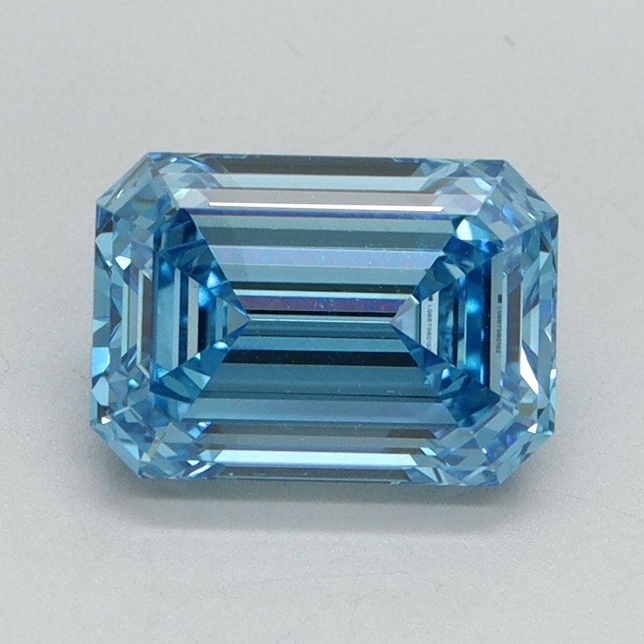 Loose Diamond - EMERALD 2.2ct Fancy Vivid Blue VS1: Loose Diamond - EMERALD 2.2ct Fancy Vivid Blue VS1 Source: This is a real non-mined Diamond that has been grown in a lab Shape: EMERALD Carats: 2.2 Color: Fancy Vivid Blue Certification: IGI Video: