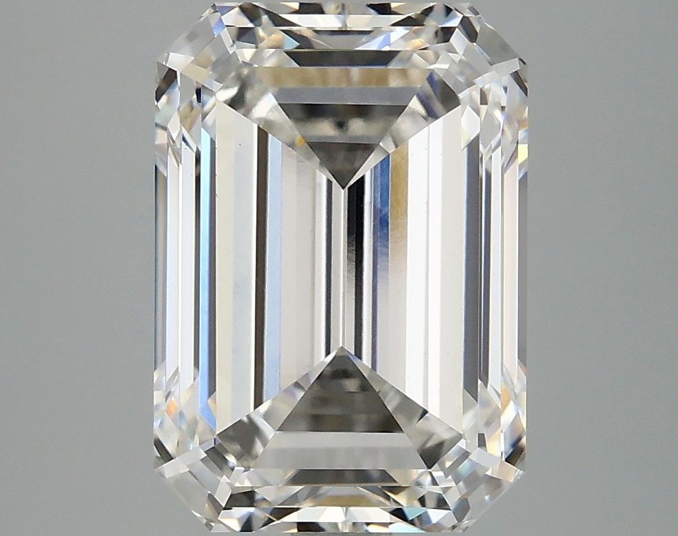 Loose Diamond - EMERALD 5.09ct F VVS2: Loose Diamond - EMERALD 5.09ct F VVS2 Source: This is a real non-mined Diamond that has been grown in a lab Shape: EMERALD Carats: 5.09 Color: F Clarity: VVS2 Certification: IGI Video: