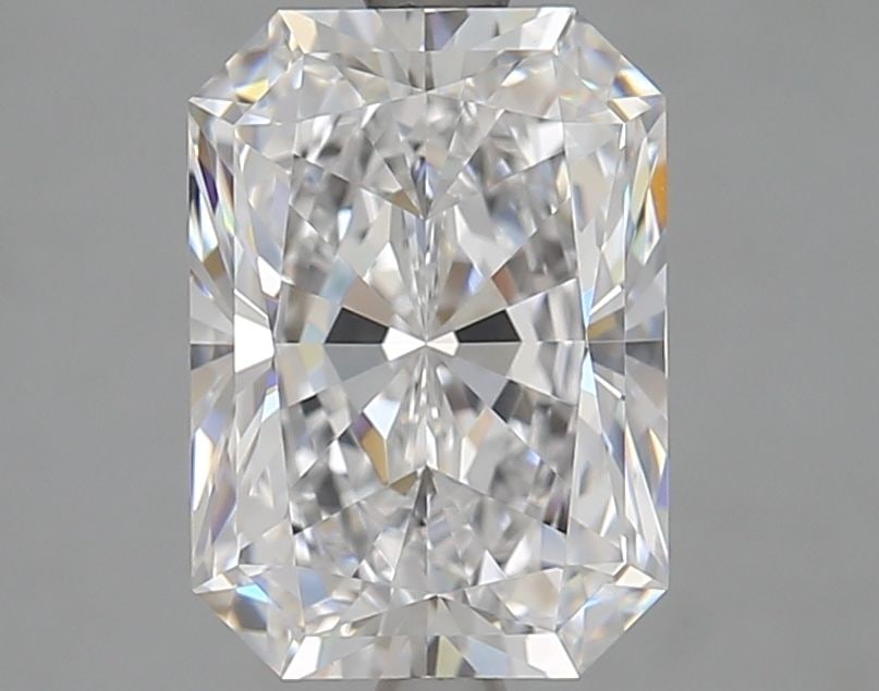 Loose Diamond - RADIANT 3.02ct D VVS1: Loose Diamond - RADIANT 3.02ct D VVS1 Source: This is a real non-mined Diamond that has been grown in a lab Shape: RADIANT Carats: 3.02 Color: D Clarity: VVS1 Certification: GIA Video: