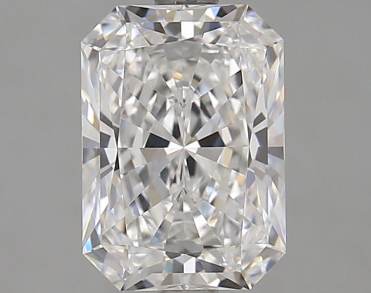Loose Diamond - RADIANT 2.01ct D VS1: Loose Diamond - RADIANT 2.01ct D VS1 Source: This is a real non-mined Diamond that has been grown in a lab Shape: RADIANT Carats: 2.01 Color: D Clarity: VS1 Certification: GIA Video: