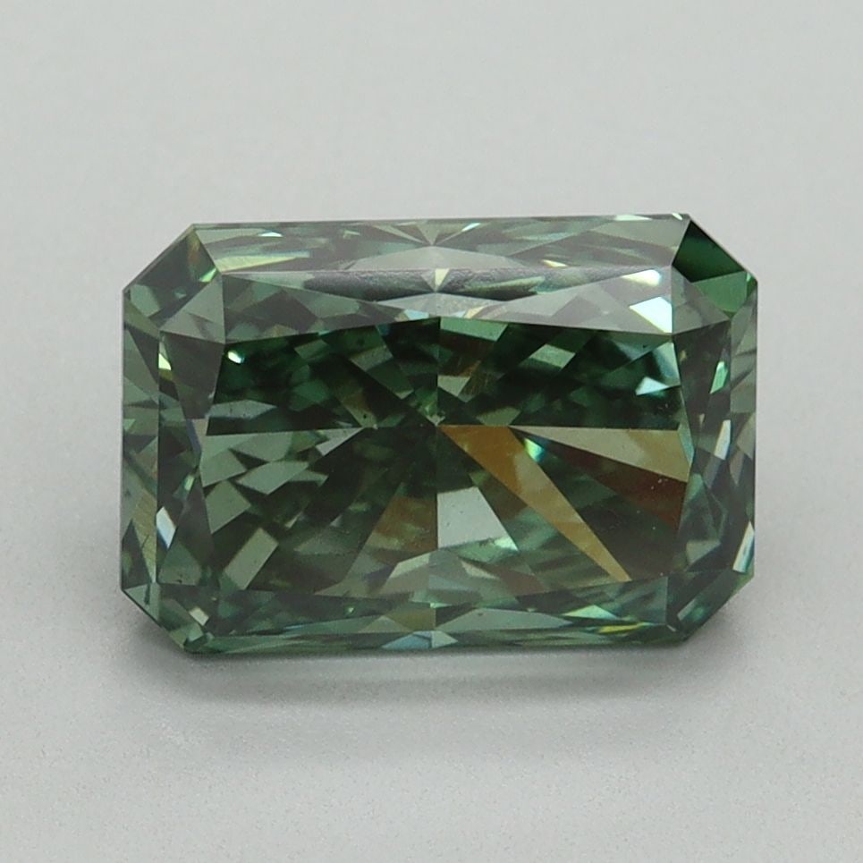 Loose Diamond - RADIANT 2.6ct Fancy Vivid Green VS2: Loose Diamond - RADIANT 2.6ct Fancy Vivid Green VS2 Source: This is a real non-mined Diamond that has been grown in a lab Shape: RADIANT Carats: 2.6 Color: Fancy Vivid Green Certification: IGI Video: