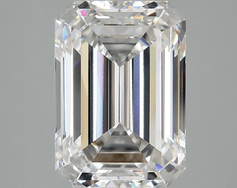 Loose Diamond - EMERALD 3.1ct F VVS2: Loose Diamond - EMERALD 3.1ct F VVS2 Source: This is a real non-mined Diamond that has been grown in a lab Shape: EMERALD Carats: 3.1 Color: F Clarity: VVS2 Certification: IGI Video: