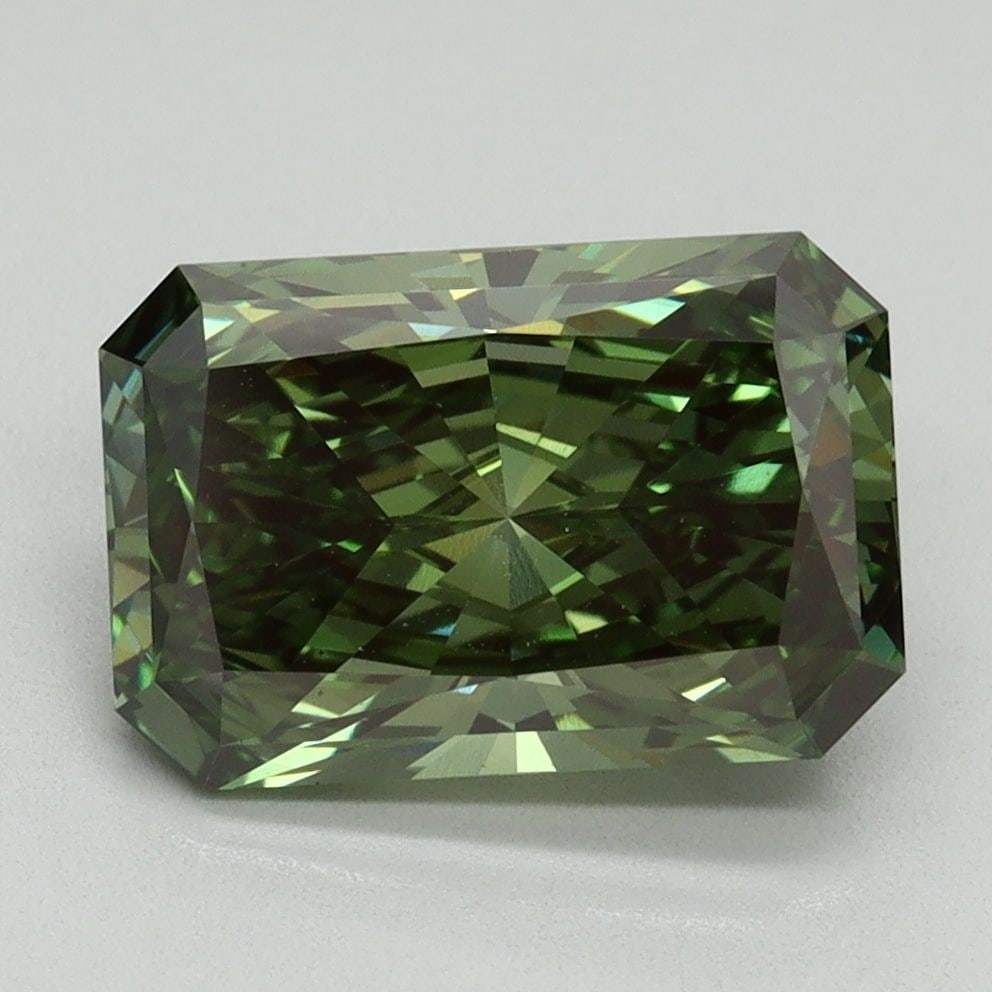 Loose Diamond - RADIANT 2.84ct Fancy Vivid Green VS1: Loose Diamond - RADIANT 2.84ct Fancy Vivid Green VS1 Source: This is a real non-mined Diamond that has been grown in a lab Shape: RADIANT Carats: 2.84 Color: Fancy Vivid Green Certification: IGI Video