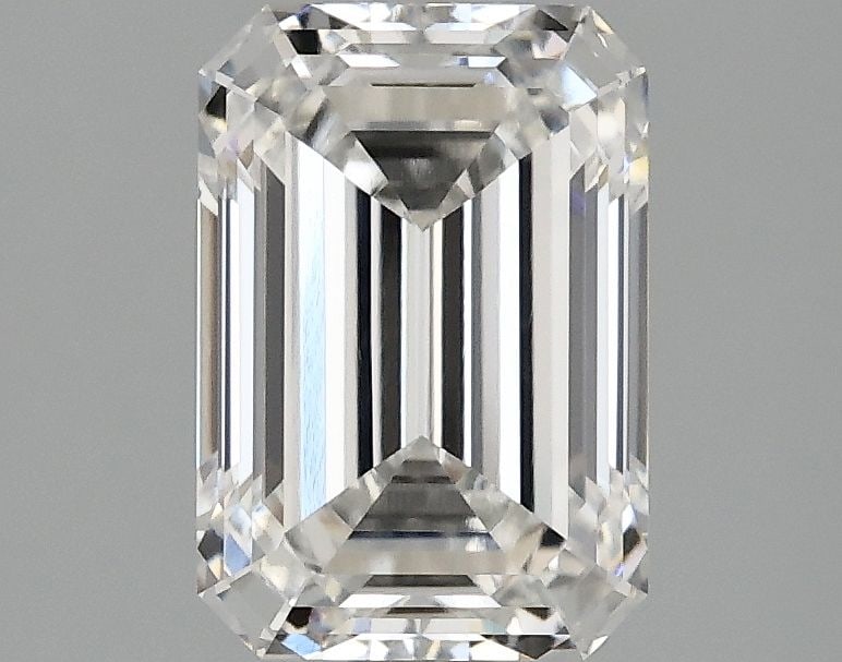 Loose Diamond - EMERALD 2.09ct F VVS2: Loose Diamond - EMERALD 2.09ct F VVS2 Source: This is a real non-mined Diamond that has been grown in a lab Shape: EMERALD Carats: 2.09 Color: F Clarity: VVS2 Certification: IGI Video: