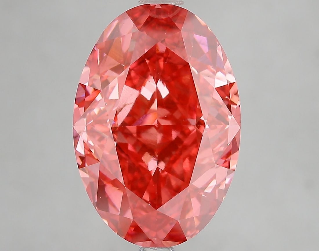 Loose Diamond - OVAL 7.53ct Fancy Vivid Red SI1: Loose Diamond - OVAL 7.53ct Fancy Vivid Red SI1 Source: This is a real non-mined Diamond that has been grown in a lab Shape: OVAL Carats: 7.53 Color: Fancy Vivid Red Certification: IGI Video: