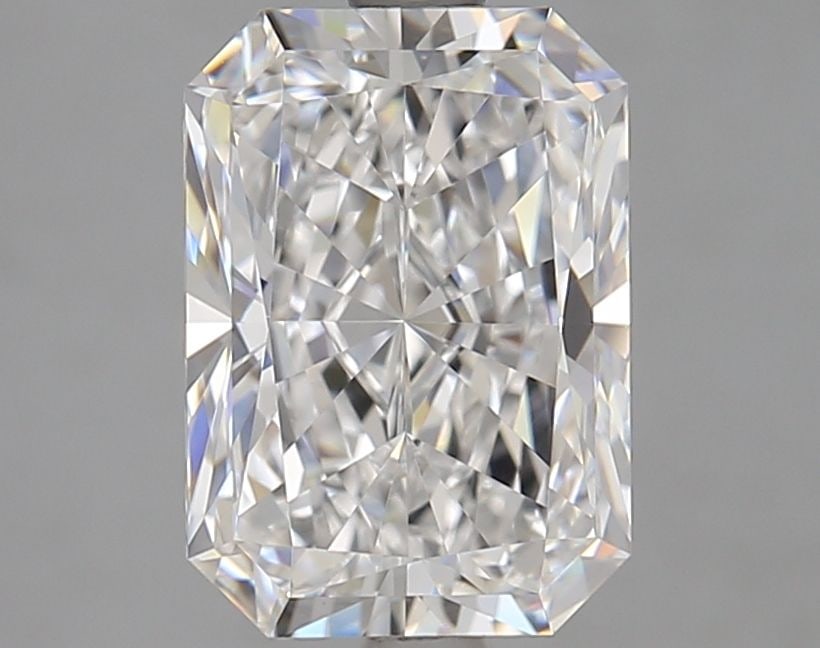 Loose Diamond - RADIANT 3.04ct D VVS2: Loose Diamond - RADIANT 3.04ct D VVS2 Source: This is a real non-mined Diamond that has been grown in a lab Shape: RADIANT Carats: 3.04 Color: D Clarity: VVS2 Certification: GIA Video: