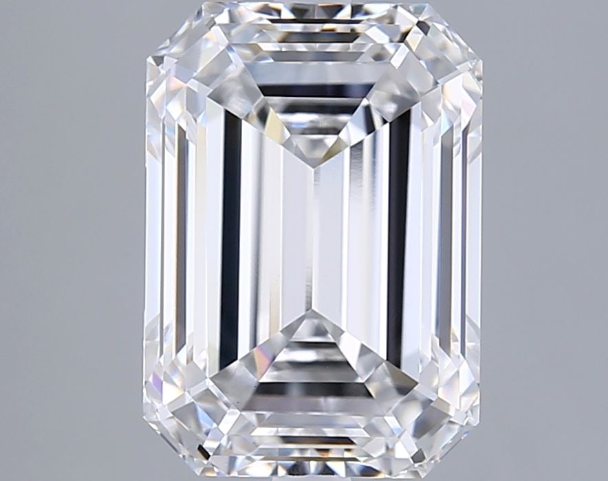 Loose Diamond - EMERALD 5.03ct D VS1: Loose Diamond - EMERALD 5.03ct D VS1 Source: This is a real non-mined Diamond that has been grown in a lab Shape: EMERALD Carats: 5.03 Color: D Clarity: VS1 Certification: GIA Video: