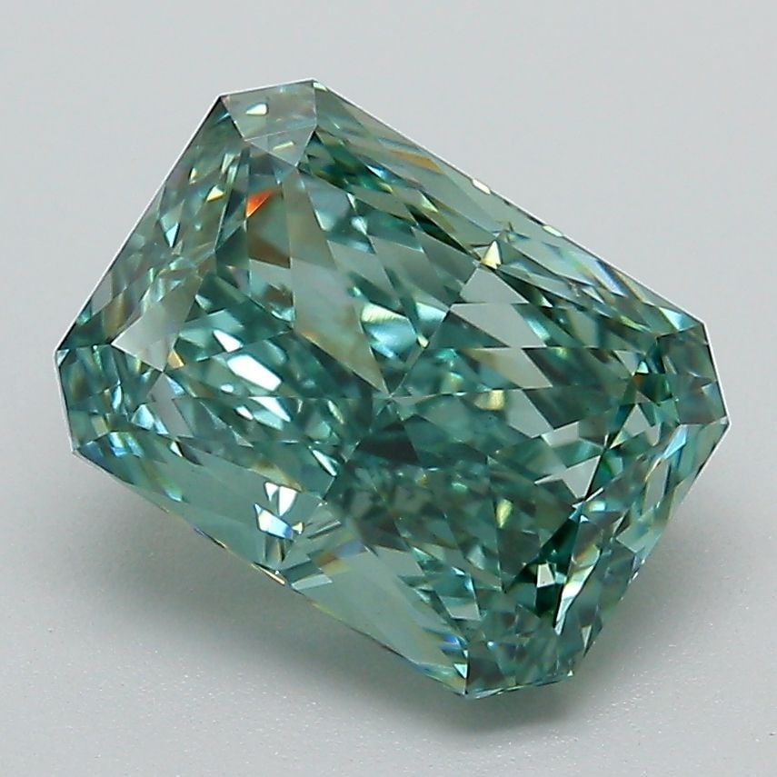Loose Diamond - RADIANT 3.03ct Fancy Vivid Green VS1: Loose Diamond - RADIANT 3.03ct Fancy Vivid Green VS1 Source: This is a real non-mined Diamond that has been grown in a lab Shape: RADIANT Carats: 3.03 Color: Fancy Vivid Green Certification: IGI Video