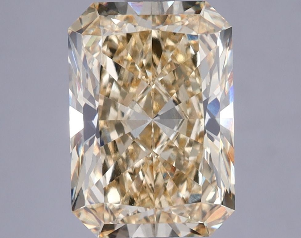 Loose Diamond - RADIANT 3.2ct Fancy Intense Yellow VS1: Loose Diamond - RADIANT 3.2ct Fancy Intense Yellow VS1 Source: This is a real non-mined Diamond that has been grown in a lab Shape: RADIANT Carats: 3.2 Color: Fancy Intense Yellow Certification: IGI V