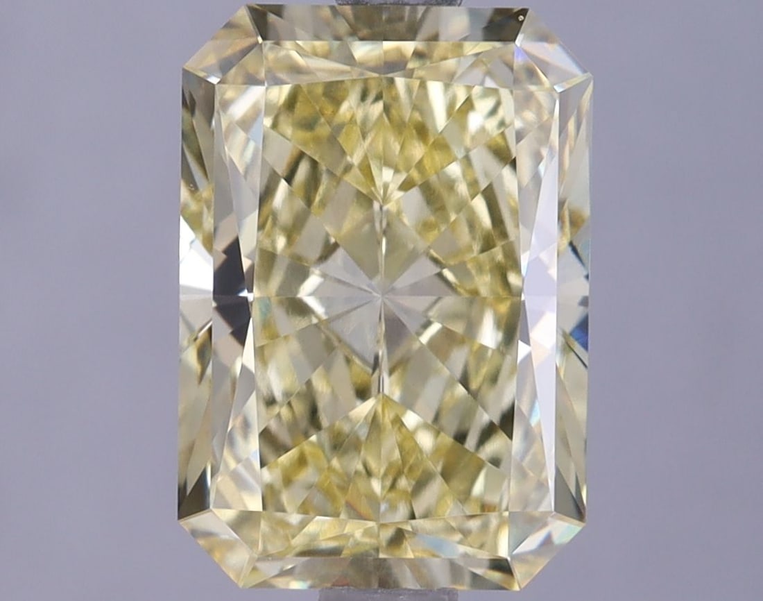 Loose Diamond - RADIANT 2.63ct Fancy Intense Yellow VVS2: Loose Diamond - RADIANT 2.63ct Fancy Intense Yellow VVS2 Source: This is a real non-mined Diamond that has been grown in a lab Shape: RADIANT Carats: 2.63 Color: Fancy Intense Yellow Certification: IG