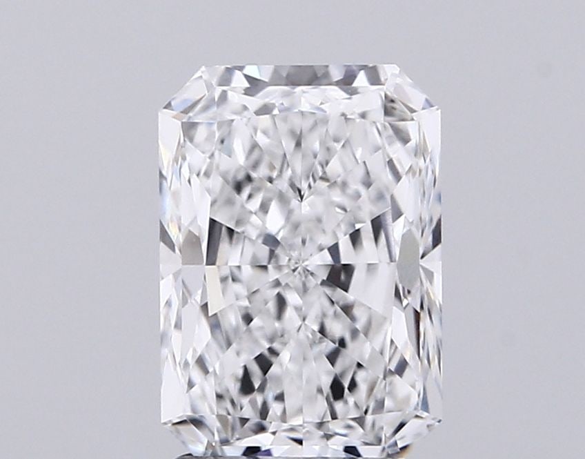 Loose Diamond - RADIANT 2.53ct D IF: Loose Diamond - RADIANT 2.53ct D IF Source: This is a real non-mined Diamond that has been grown in a lab Shape: RADIANT Carats: 2.53 Color: D Clarity: IF Certification: IGI Video: