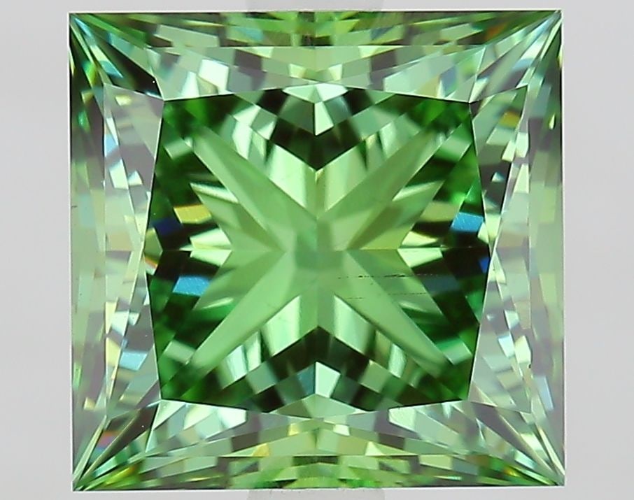 Loose Diamond - PRINCESS 3.17ct Fancy Vivid Green VS2: Loose Diamond - PRINCESS 3.17ct Fancy Vivid Green VS2 Source: This is a real non-mined Diamond that has been grown in a lab Shape: PRINCESS Carats: 3.17 Color: Fancy Vivid Green Certification: IGI Vid