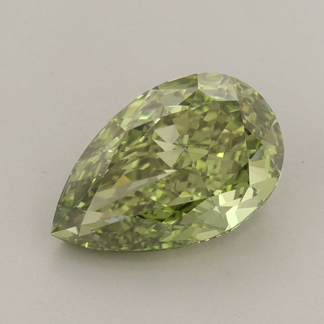 Loose Diamond - PEAR 3.35ct Fancy Vivid Green VVS2: Loose Diamond - PEAR 3.35ct Fancy Vivid Green VVS2 Source: This is a real non-mined Diamond that has been grown in a lab Shape: PEAR Carats: 3.35 Color: Fancy Vivid Green Certification: IGI Video: