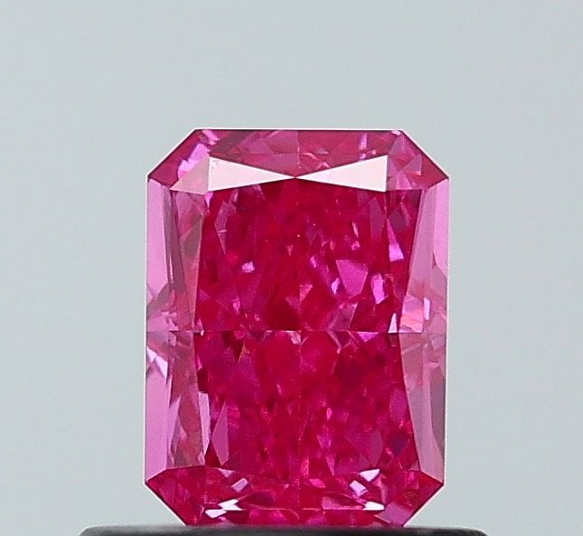 Loose Diamond - RADIANT 0.77ct Fancy Vivid Pink VS1: Loose Diamond - RADIANT 0.77ct Fancy Vivid Pink VS1 Source: This is a real non-mined Diamond that has been grown in a lab Shape: RADIANT Carats: 0.77 Color: Fancy Vivid Pink Certification: NONE Video: