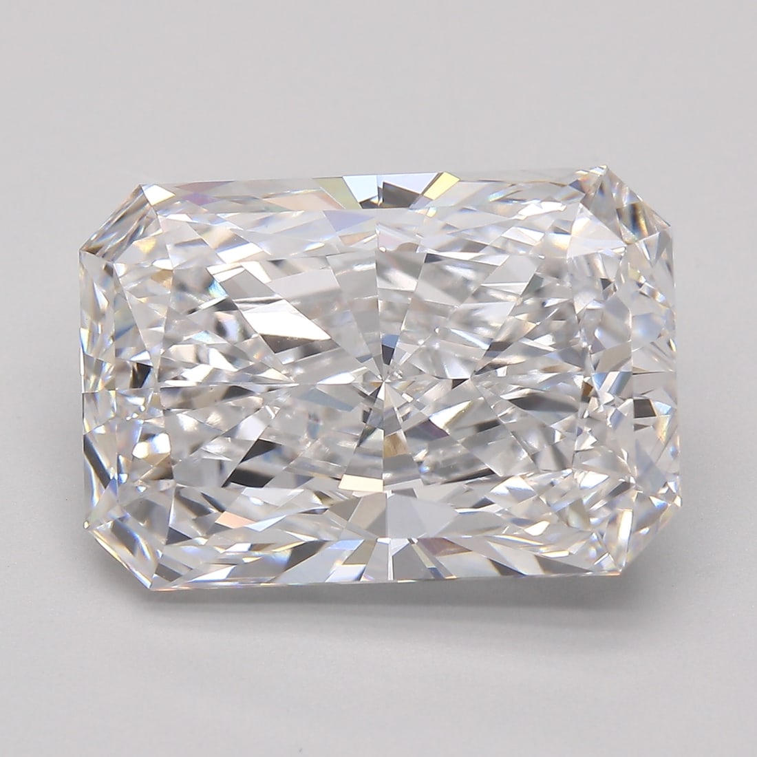 Loose Diamond - RADIANT 11.01ct E VS1: Loose Diamond - RADIANT 11.01ct E VS1 Source: This is a real non-mined Diamond that has been grown in a lab Shape: RADIANT Carats: 11.01 Color: E Clarity: VS1 Certification: GIA PLEASE NOTE: Framed, L