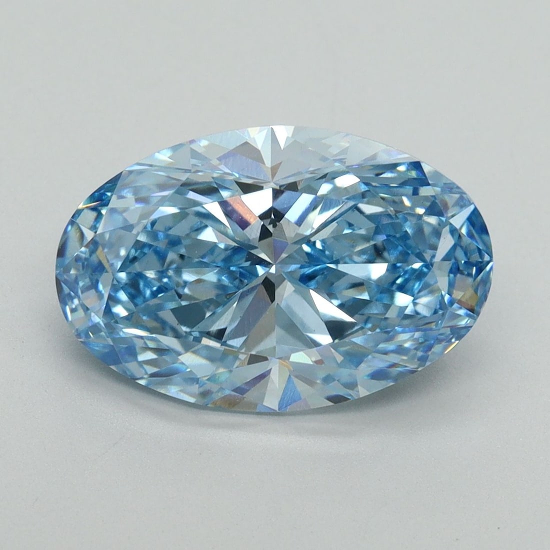Loose Diamond - OVAL 4.15ct Fancy Vivid Blue VS1: Loose Diamond - OVAL 4.15ct Fancy Vivid Blue VS1 Source: This is a real non-mined Diamond that has been grown in a lab Shape: OVAL Carats: 4.15 Color: Fancy Vivid Blue Certification: IGI Video: