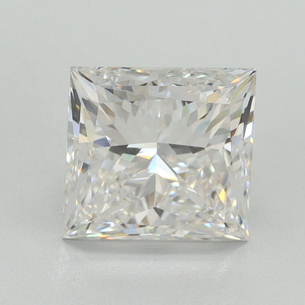 Loose Diamond - PRINCESS 3.06ct E VS1: Loose Diamond - PRINCESS 3.06ct E VS1 Source: This is a real non-mined Diamond that has been grown in a lab Shape: PRINCESS Carats: 3.06 Color: E Clarity: VS1 Certification: NONE Video: