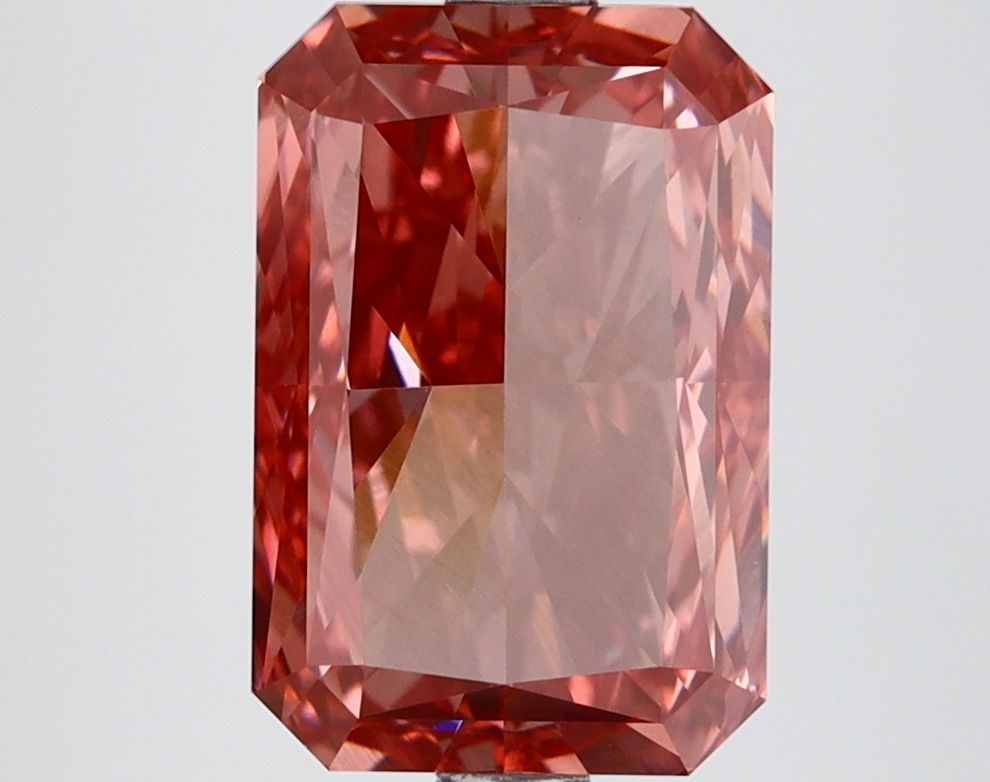 Loose Diamond - RADIANT 3.5ct Fancy Vivid Pink VS1: Loose Diamond - RADIANT 3.5ct Fancy Vivid Pink VS1 Source: This is a real non-mined Diamond that has been grown in a lab Shape: RADIANT Carats: 3.5 Color: Fancy Vivid Pink Certification: IGI Video: