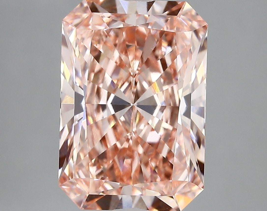 Loose Diamond - RADIANT 5.02ct Fancy Vivid Pink VS1: Loose Diamond - RADIANT 5.02ct Fancy Vivid Pink VS1 Source: This is a real non-mined Diamond that has been grown in a lab Shape: RADIANT Carats: 5.02 Color: Fancy Vivid Pink Certification: IGI Video: