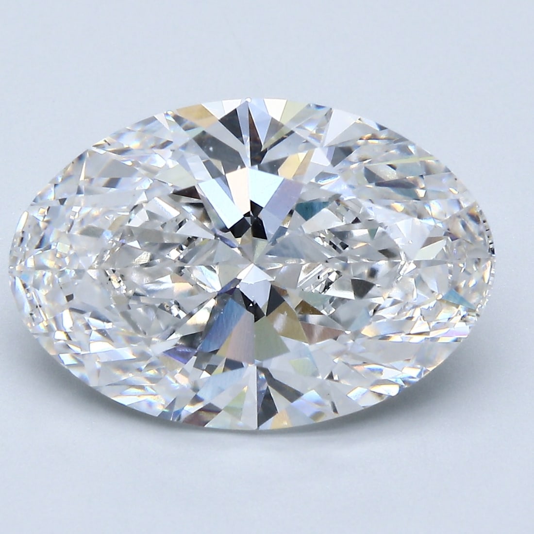 Loose Diamond - OVAL 7.64ct E VS2: Loose Diamond - OVAL 7.64ct E VS2 Source: This is a real non-mined Diamond that has been grown in a lab Shape: OVAL Carats: 7.64 Color: E Clarity: VS2 Certification: GIA PLEASE NOTE: Framed, Large, or