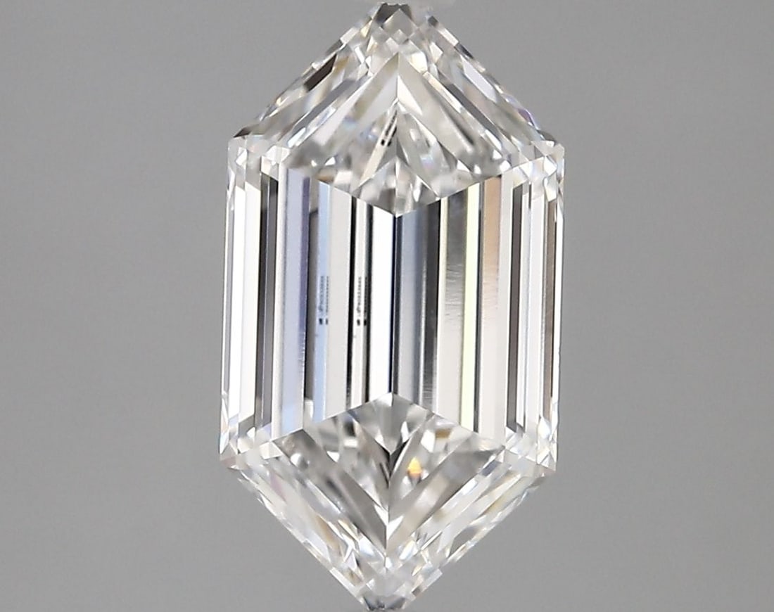 Loose Diamond - HEXAGONAL 2.83ct E VVS2: Loose Diamond - HEXAGONAL 2.83ct E VVS2 Source: This is a real non-mined Diamond that has been grown in a lab Shape: HEXAGONAL Carats: 2.83 Color: E Clarity: VVS2 Certification: IGI Video: