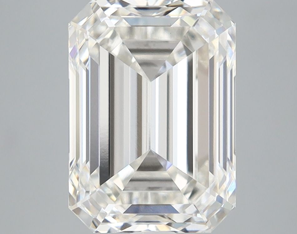 Loose Diamond - EMERALD 4.09ct G VS1: Loose Diamond - EMERALD 4.09ct G VS1 Source: This is a real non-mined Diamond that has been grown in a lab Shape: EMERALD Carats: 4.09 Color: G Clarity: VS1 Certification: IGI Video: