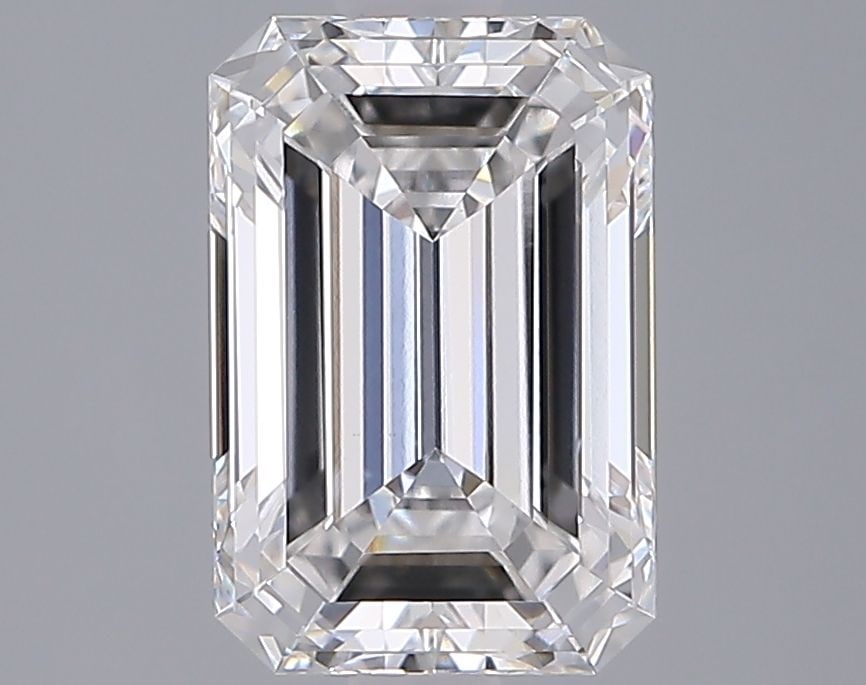 Loose Diamond - EMERALD 2.53ct E VVS2: Loose Diamond - EMERALD 2.53ct E VVS2 Source: This is a real non-mined Diamond that has been grown in a lab Shape: EMERALD Carats: 2.53 Color: E Clarity: VVS2 Certification: IGI PLEASE NOTE: Framed, L