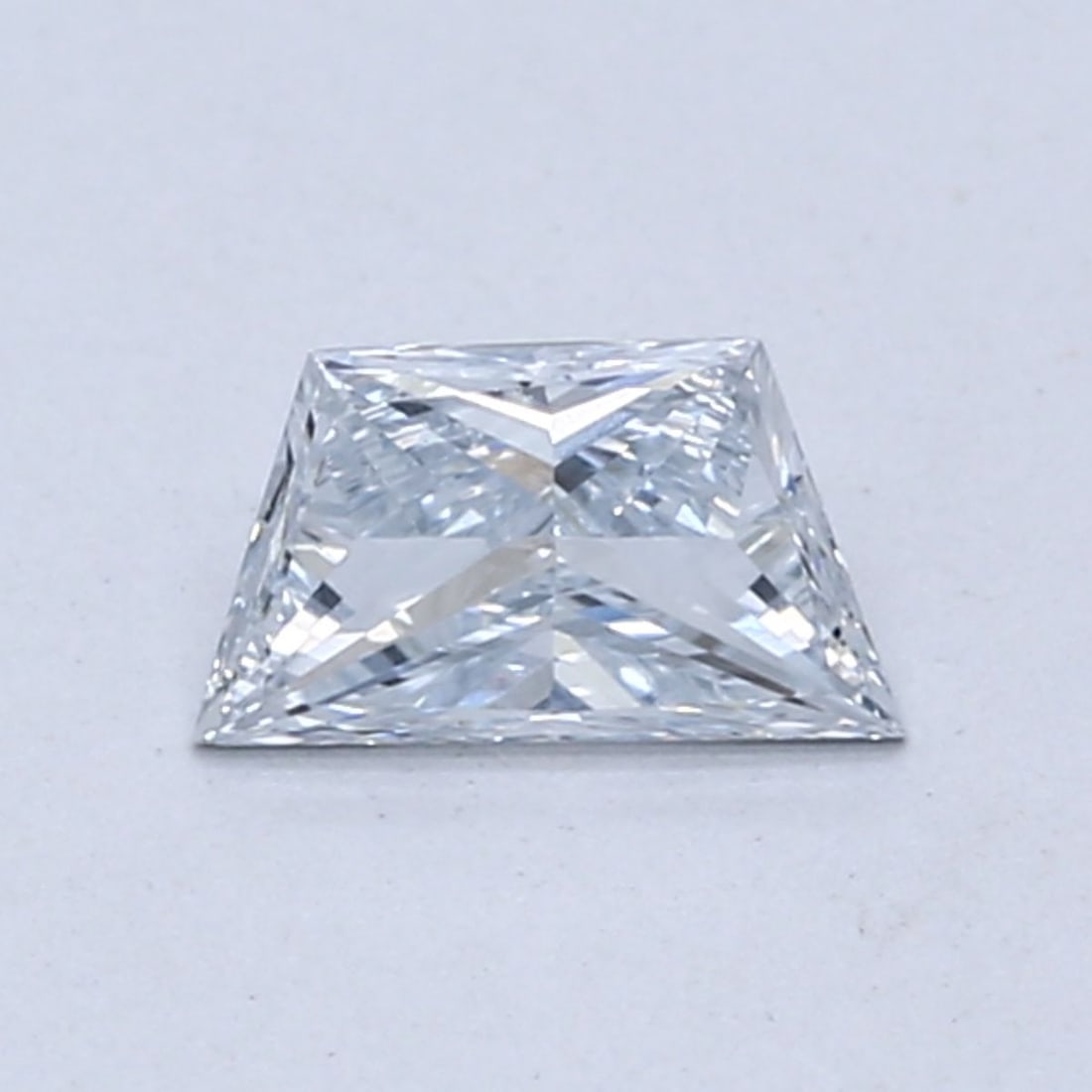 Loose Diamond - TRAPEZOID 0.46ct Light Blue VS1: Loose Diamond - TRAPEZOID 0.46ct Light Blue VS1 Source: This is a real non-mined Diamond that has been grown in a lab Shape: TRAPEZOID Carats: 0.46 Color: Light Blue Certification: NONE PLEASE NOTE: F