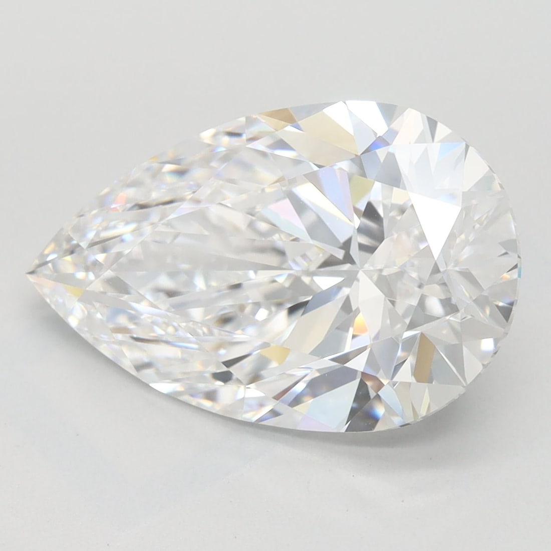 Loose Diamond - PEAR 4.31ct D VVS1: Loose Diamond - PEAR 4.31ct D VVS1 Source: This is a real non-mined Diamond that has been grown in a lab Shape: PEAR Carats: 4.31 Color: D Clarity: VVS1 Certification: GIA Video: