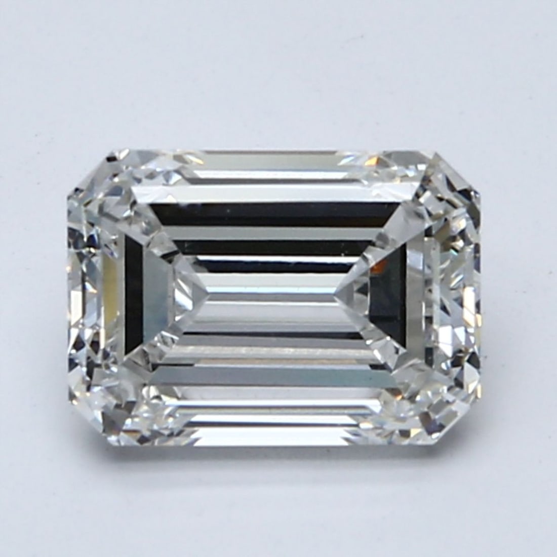 Loose Diamond - EMERALD 2.04ct D VS1: Loose Diamond - EMERALD 2.04ct D VS1 Source: This is a real non-mined Diamond that has been grown in a lab Shape: EMERALD Carats: 2.04 Color: D Clarity: VS1 Certification: IGI Video: