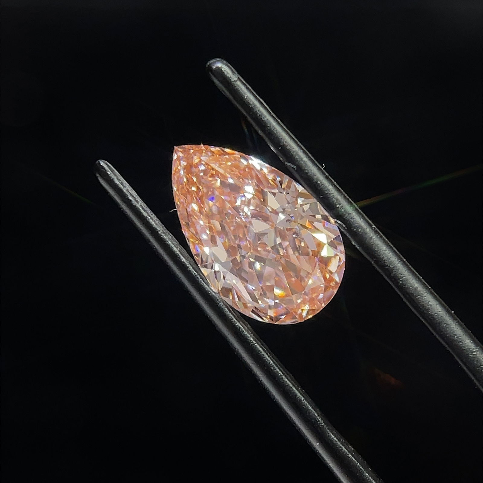 Loose Diamond - PEAR 2.44ct Fancy Intense Pink VS1: Loose Diamond - PEAR 2.44ct Fancy Intense Pink VS1 Source: This is a real non-mined Diamond that has been grown in a lab Shape: PEAR Carats: 2.44 Color: Fancy Intense Pink Certification: IGI Video:
