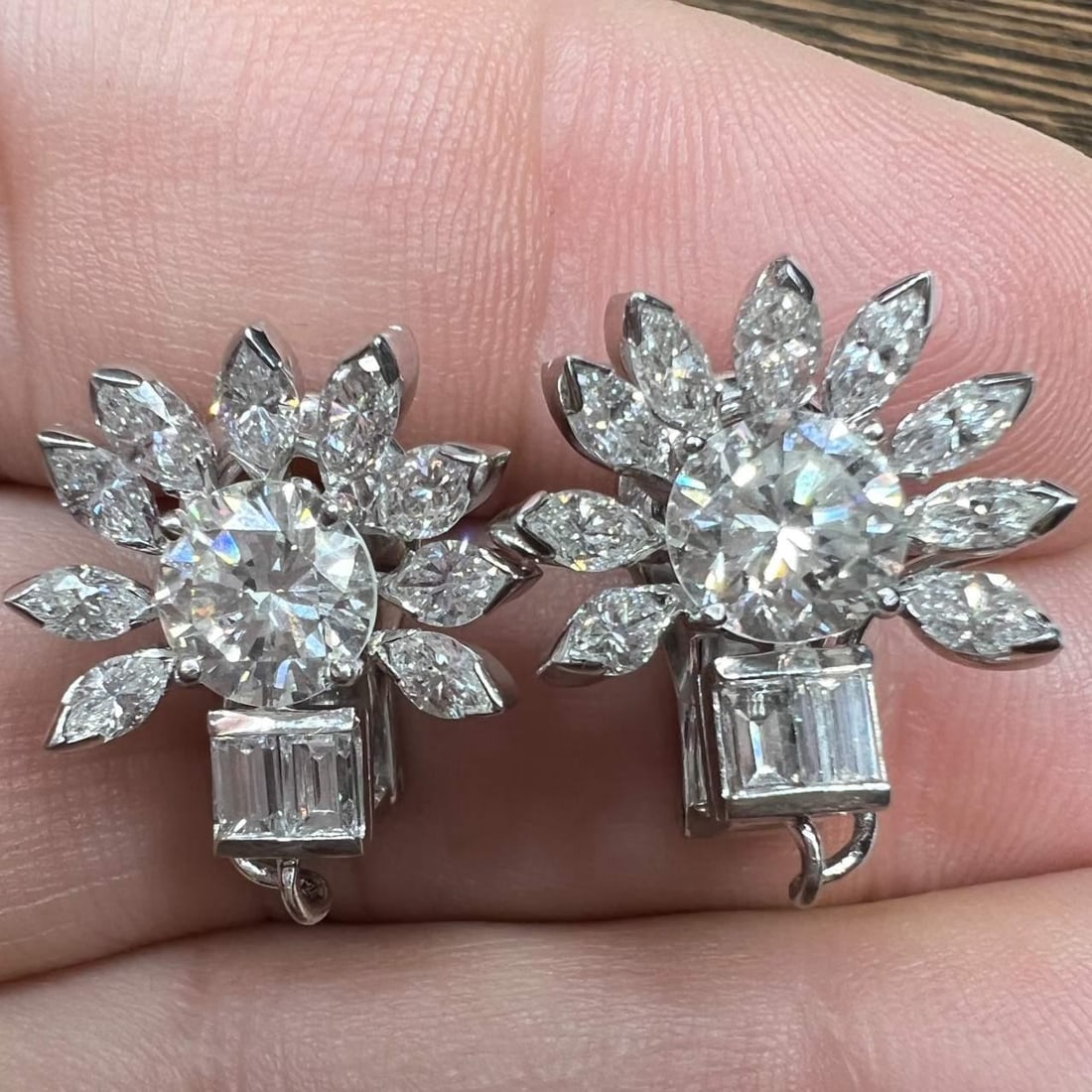 Stunning Platinum Diamond Earrings 4.80 Ct I-J VS1-VS2 E-G VVS-VS (1 of 2)